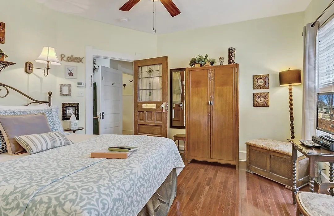 Granbury Gardens Bed And Breakfast-1
